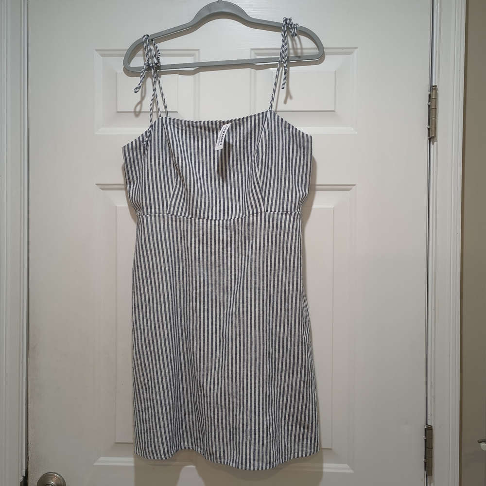 NWT Old Navy Blue &. White Strip Linen Blend Sun Dress Size XL